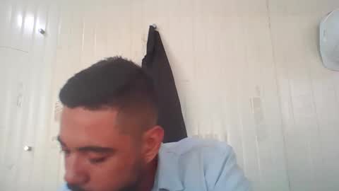 juanfe_style online show from May 19, 1:50 pm