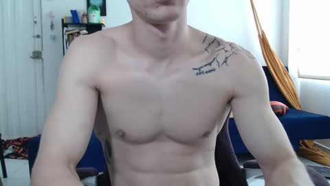 Snapshot of juanisimo_ chatting on February 21, 4:37 pm JUANISIMO online show from February 21, 4:37 pm