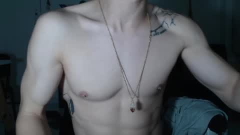Snapshot of juanisimo_ chatting on January 21, 2:00 am JUANISIMO online show from January 21, 2:00 am