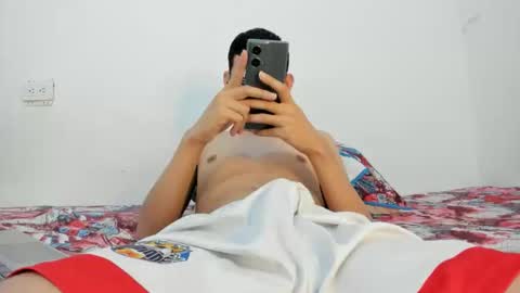 juansuarez204 online show from December 18, 10:06 pm