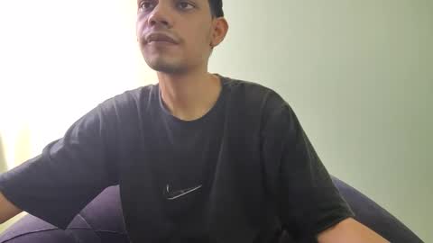 Snapshot of juansuarez204 chatting on January 6, 5:49 pm juansuarez204 online show from January 6, 5:49 pm