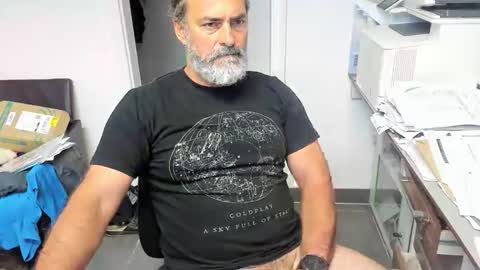 Snapshot of juergenkru chatting on September 17, 12:39 pm Giovanni50pro online show from September 17, 12:39 pm