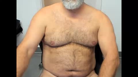 Snapshot of juergenkru chatting on October 20, 9:35 am Giovanni50pro online show from October 20, 9:35 am
