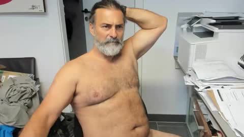 Snapshot of juergenkru chatting on September 12, 2:17 pm Giovanni50pro online show from September 12, 2:17 pm