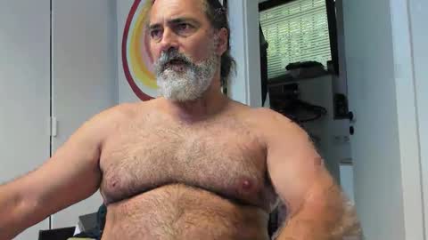Snapshot of juergenkru chatting on September 22, 12:05 pm Giovanni50pro online show from September 22, 12:05 pm