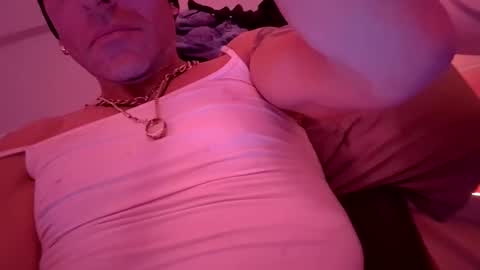 juicystraw online show from December 15, 1:24 am