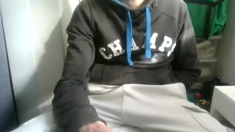 juju78juju online show from October 25, 9:22 am