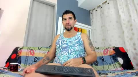 juleslake2 online show from July 20, 8:43 pm
