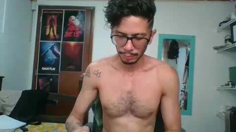 Julfigo online show from December 24, 12:00 pm