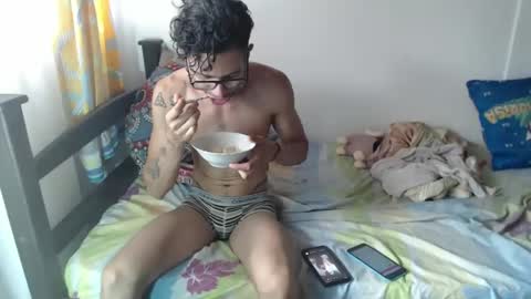 Julfigo online show from February 17, 2:48 pm