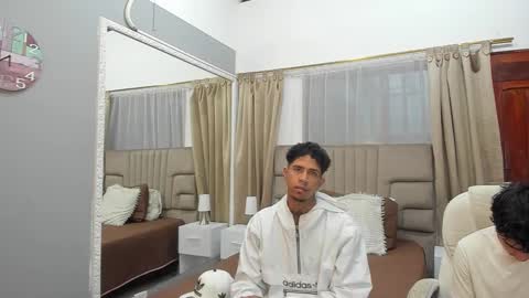 julian billy online show from February 12, 11:40 am