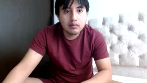 Julian online show from April 19, 8:00 pm