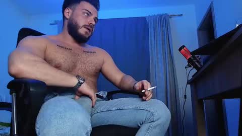 Snapshot of juliusmasters chatting on December 2, 10:10 pm JULiUS online show from December 2, 10:10 pm