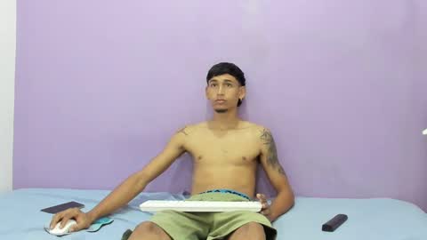 junior_bigcock3 online show from February 6, 5:30 pm