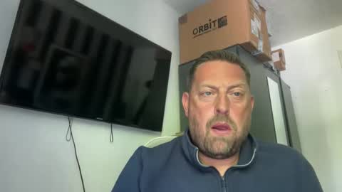 Junky online show from April 23, 3:58 pm