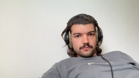 just_a_guy_with_a_big_cock online show from July 27, 8:32 am