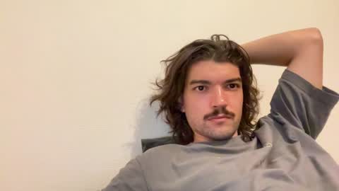 just_a_guy_with_a_big_cock online show from July 16, 8:54 am