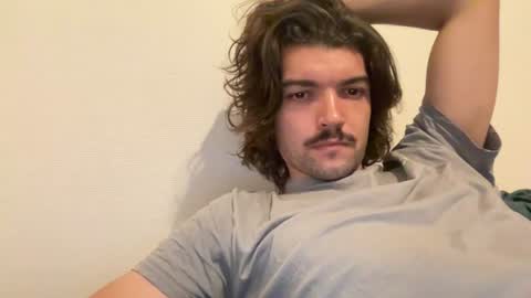 just_a_guy_with_a_big_cock online show from June 19, 8:24 pm