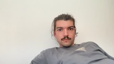 just_a_guy_with_a_big_cock online show from August 2, 12:47 pm