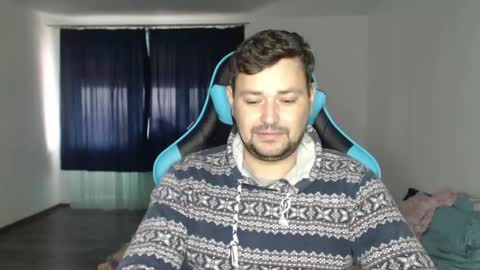 Snapshot of just_a_nice_guy_27 chatting on December 9, 11:15 am Alex online show from December 9, 11:15 am