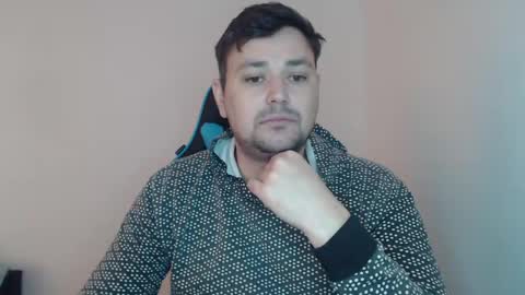Snapshot of just_a_nice_guy_27 chatting on February 5, 11:12 am Alex online show from February 5, 11:12 am