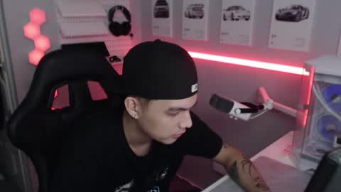 Rhys online show from December 22, 8:28 pm