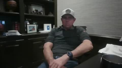 justanotherdadbod2025 online show from November 22, 1:38 am