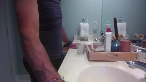 justanotherdadbod2025 online show from April 24, 2:47 am