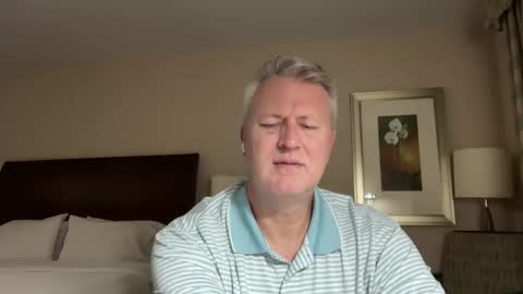 Snapshot of justavoyeurhere chatting on September 10, 1:37 am Michael online show from September 10, 1:37 am