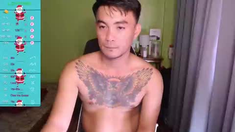 Snapshot of justcallmekarl chatting on December 7, 5:48 am Karl online show from December 7, 5:48 am