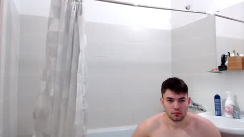 Snapshot of justin_badd chatting on January 20, 1:32 pm justin_badd online show from January 20, 1:32 pm