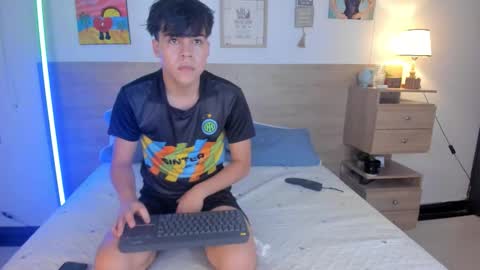 Snapshot of justinbiler chatting on October 11, 1:15 pm Justin online show from October 11, 1:15 pm