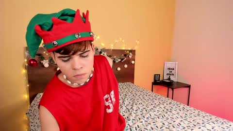 Snapshot of justinbiler chatting on December 24, 2:54 pm Justin online show from December 24, 2:54 pm