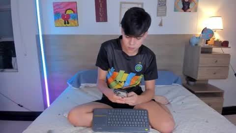 Snapshot of justinbiler chatting on October 17, 12:53 pm Justin online show from October 17, 12:53 pm