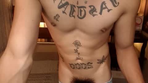 Snapshot of justine_hunk chatting on September 10, 6:45 am justine_hunk online show from September 10, 6:45 am