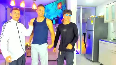 justingtime21 online show from July 2, 5:35 am