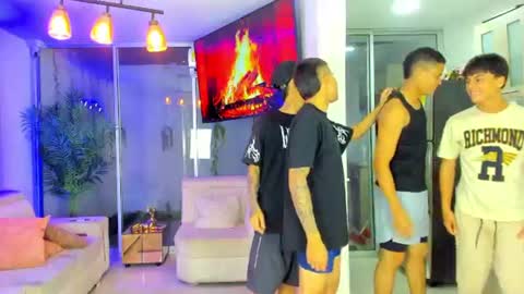 justingtime21 online show from July 3, 5:46 am