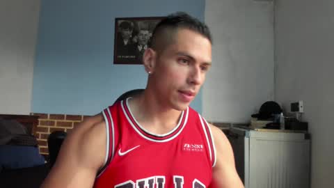 Snapshot of justinkart chatting on March 7, 5:28 pm justinkart online show from March 7, 5:28 pm