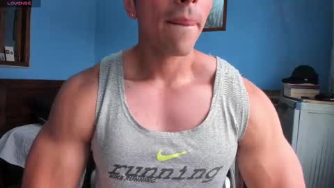 Snapshot of justinkart chatting on October 14, 6:04 pm justinkart online show from October 14, 6:04 pm