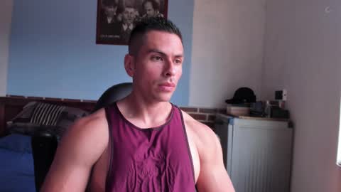 Snapshot of justinkart chatting on February 10, 4:47 pm justinkart online show from February 10, 4:47 pm