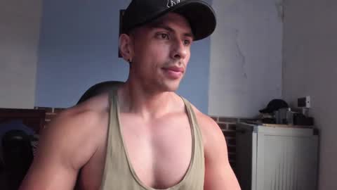 Snapshot of justinkart chatting on February 22, 3:32 pm justinkart online show from February 22, 3:32 pm