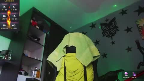 Justinsc online show from April 21, 10:27 pm