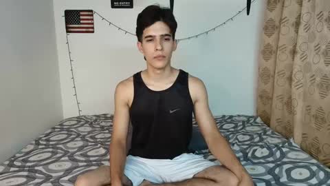 justinsinner1 online show from February 4, 9:31 pm
