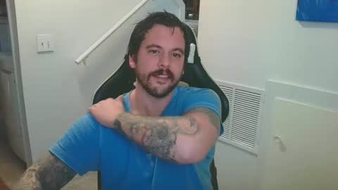 Snapshot of justintym69 chatting on December 29, 8:04 pm justintym69 online show from December 29, 8:04 pm