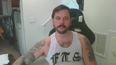 Snapshot of justintym69 chatting on March 11, 5:24 pm justintym69 online show from March 11, 5:24 pm