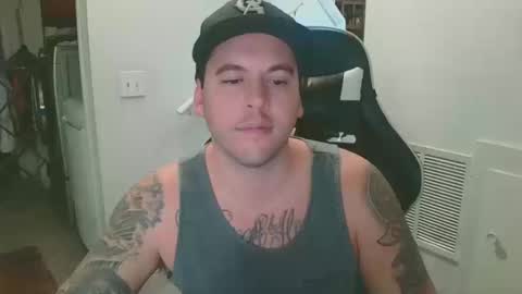 Snapshot of justintym69 chatting on October 15, 9:33 pm justintym69 online show from October 15, 9:33 pm