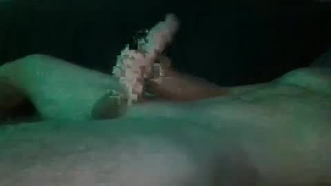 justtryingtolive18 online show from December 3, 7:08 am