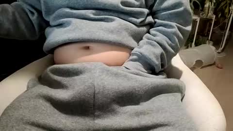 KI e697a5e69cac online show from December 15, 2:36 pm