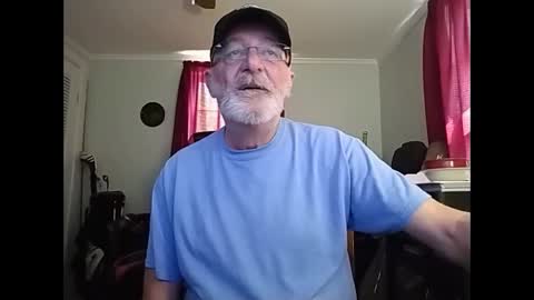 kabriggs136 online show from April 15, 7:47 pm