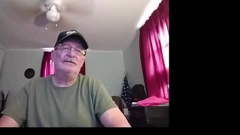 Snapshot of kabriggs136 chatting on September 17, 9:27 pm kabriggs136 online show from September 17, 9:27 pm
